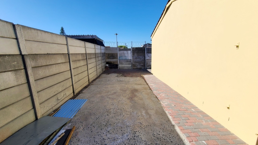 3 Bedroom Property for Sale in Belhar Western Cape